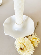 Charger l'image dans la galerie, Porte-bougie en porcelaine : L’harmonie de la simplicité - millimetres.be