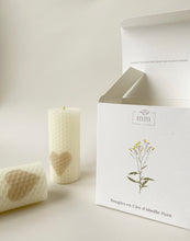 Load image into Gallery viewer, Lot de 4 Bougies  en cire d'abeille blanchie L’Âme Dorée - millimetres.be