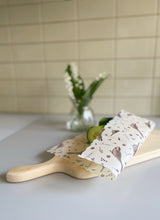 Charger l'image dans la galerie, Emballage réutilisable à la cire d’abeille - millimetres.be