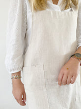 Load image into Gallery viewer, Tablier en lin style japonais Bouleau - millimetres.be