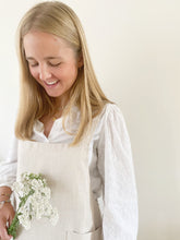 Load image into Gallery viewer, Tablier en lin style japonais Bouleau - millimetres.be