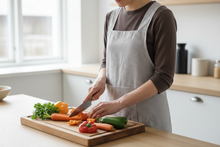 Charger l'image dans la galerie, Tablier japonais – brązowa krateczka
