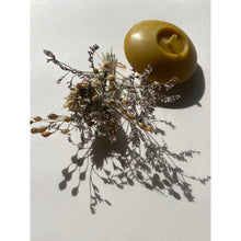 Charger l&#39;image dans la galerie, Lot de 2  bougies  flottantes en cire d&#39;abeille

