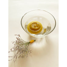 Charger l&#39;image dans la galerie, Lot de 2  bougies  flottantes en cire d&#39;abeille
