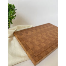 Load image into Gallery viewer, Oak cutting board
